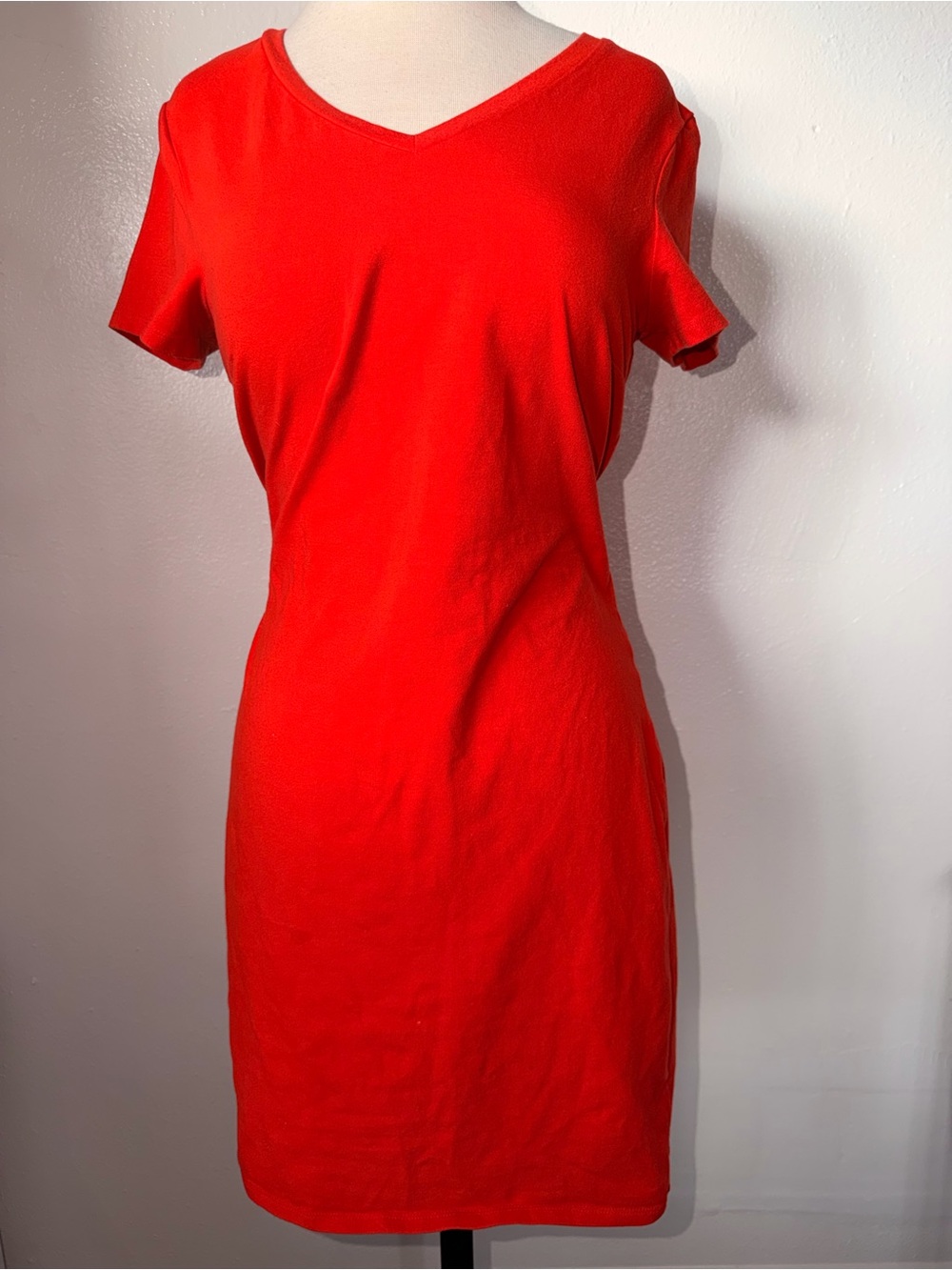 Old Navy Red V‑Neck Short Sleeve Dress